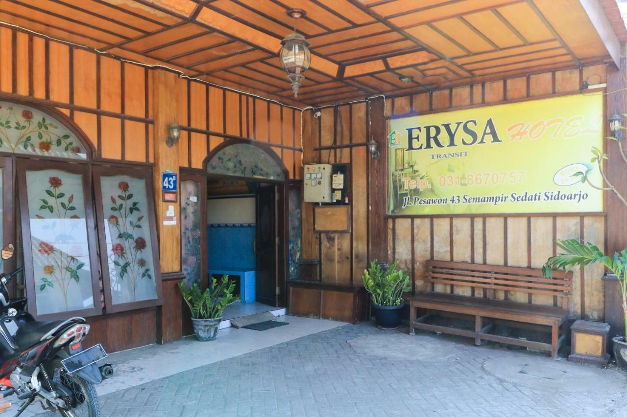 Hotel Erysa Juanda Sedati Exterior photo